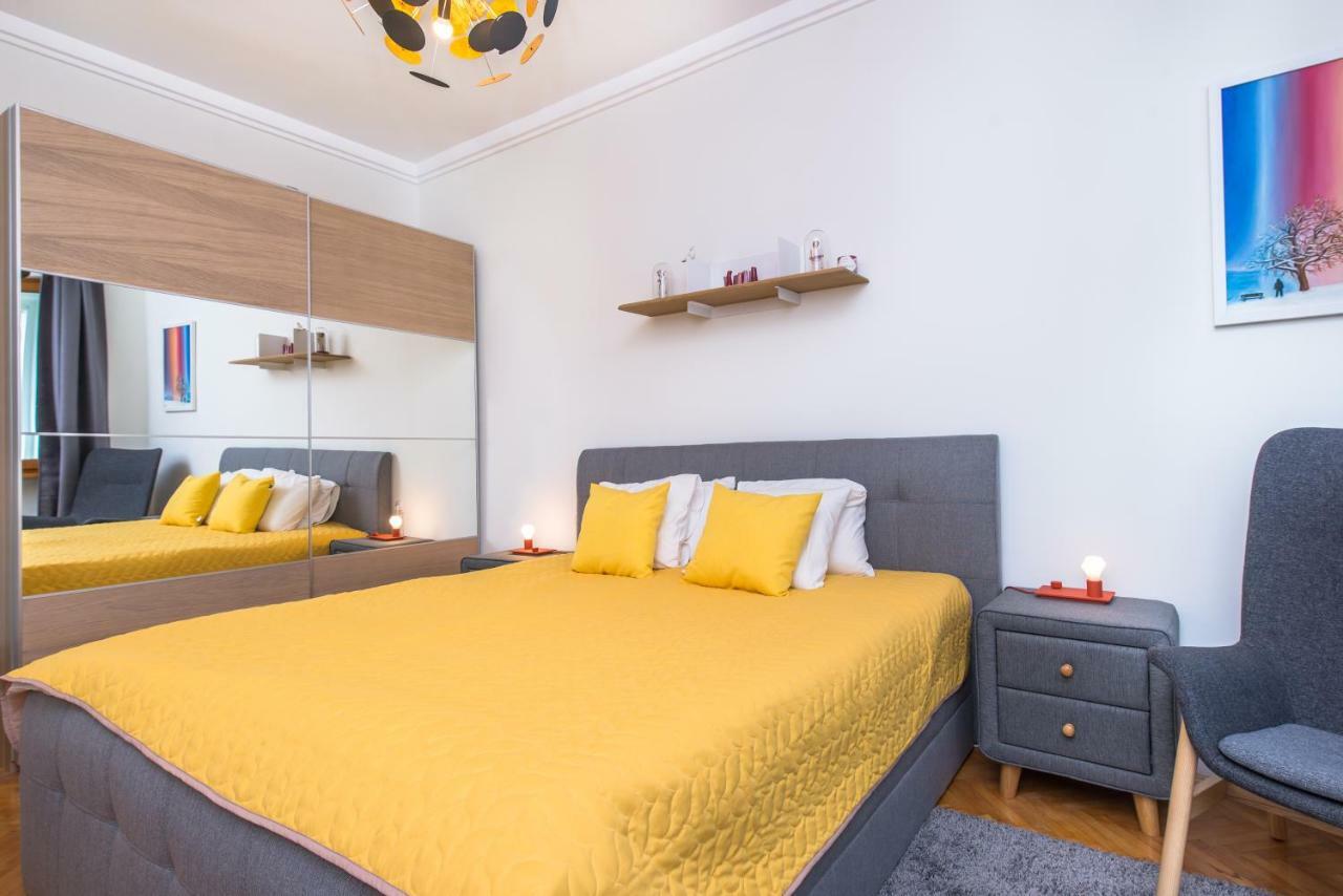 Designer & Luxurious, Business, One Bedroom Apartment In Top Central Sofia By Flat Mаnager Kültér fotó
